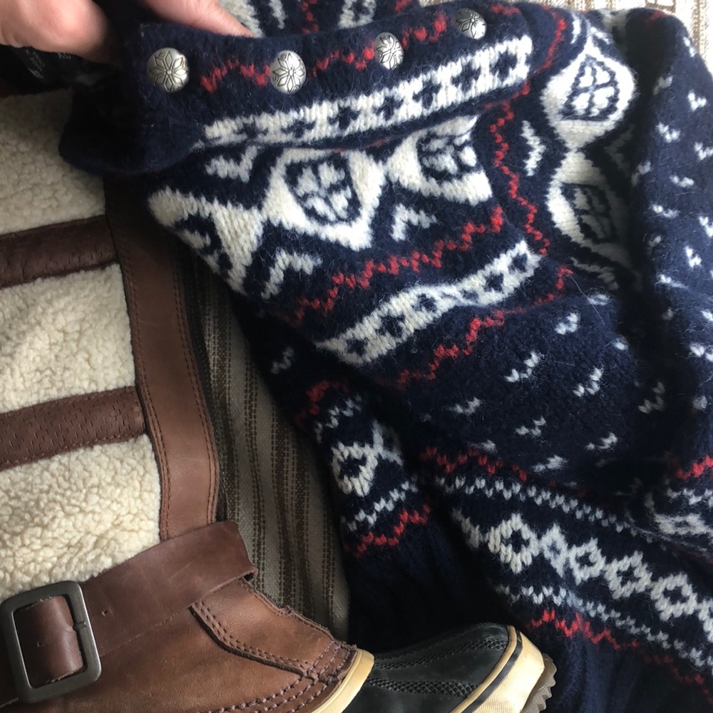 Ralph Lauren 100%wool hand knit fair isle Nordic sweater. Apre ski
